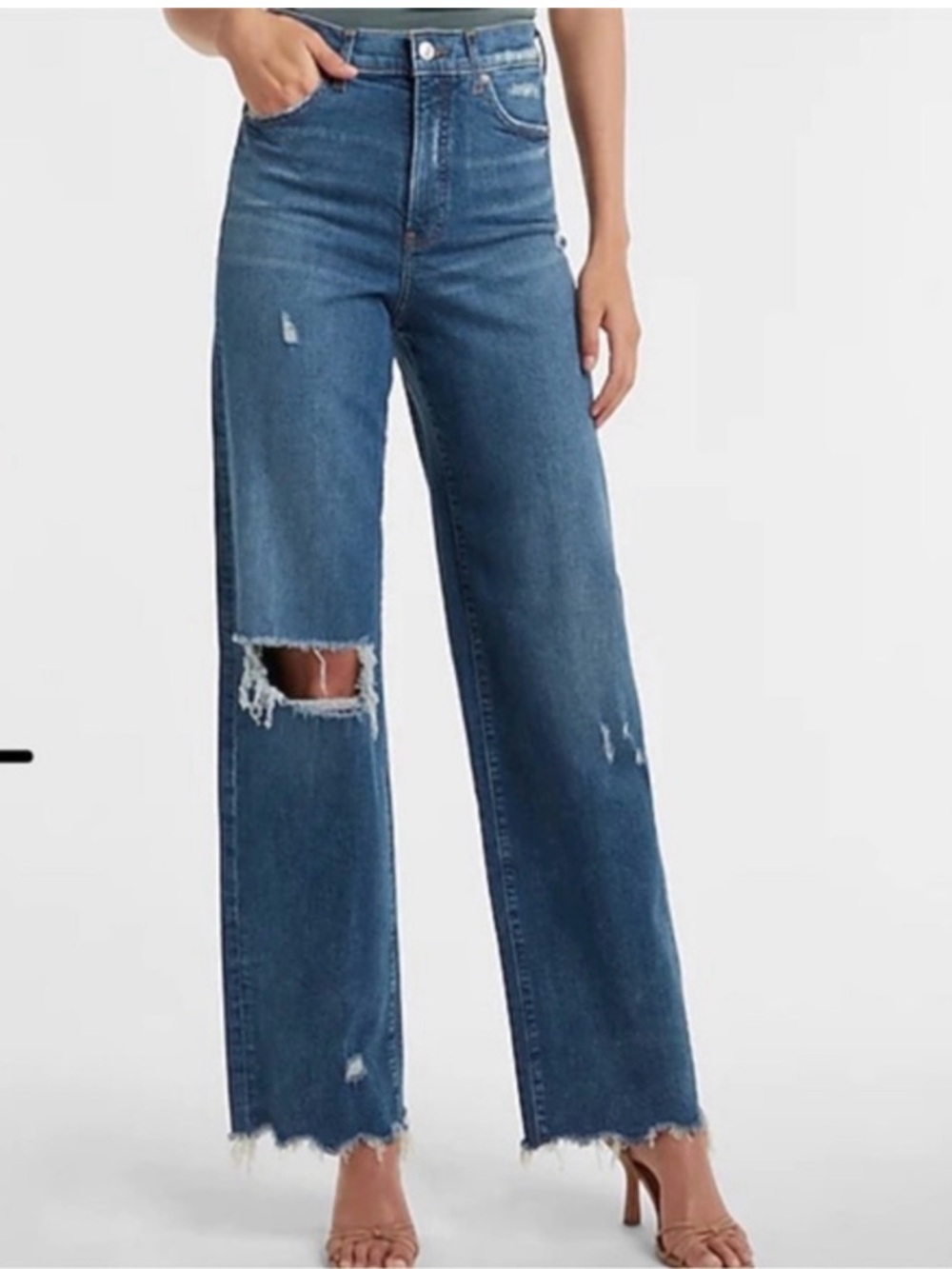 Express ‘90s Wide Leg Super High Rise Jeans - 0R